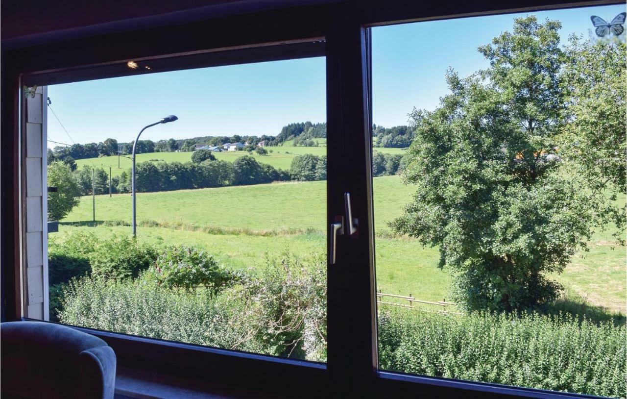 Cozy Home In Sellerich With Kitchen Eksteriør bilde